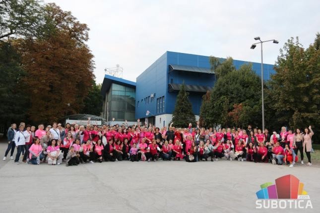 Rekreativna šetnja u znak podrške osobama obolelim od karcinoma dojke