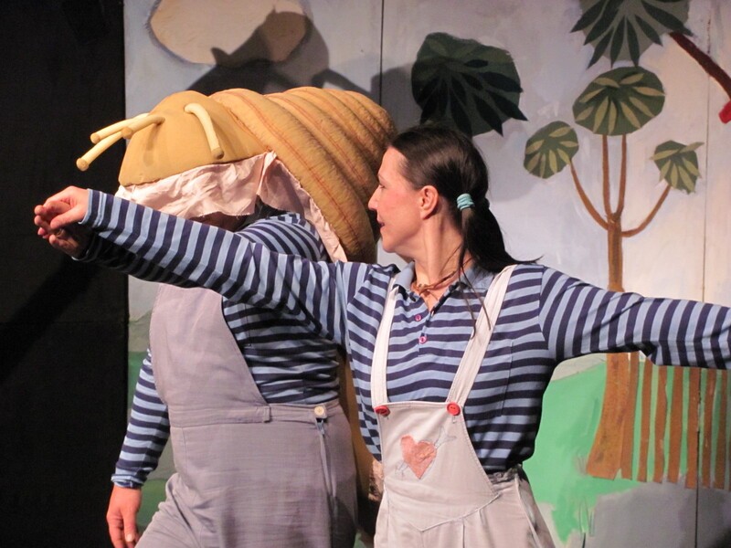 Előadás gyerekeknek: Mi van a tojásban?