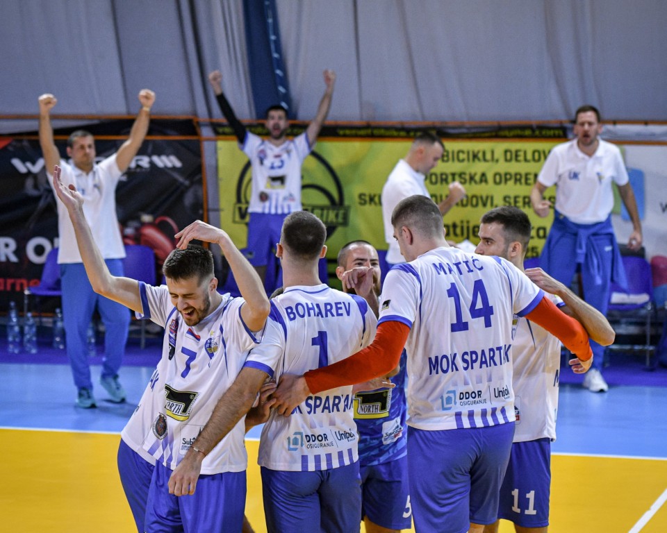 ODBOJKA : Spartak - Jedinstvo SP