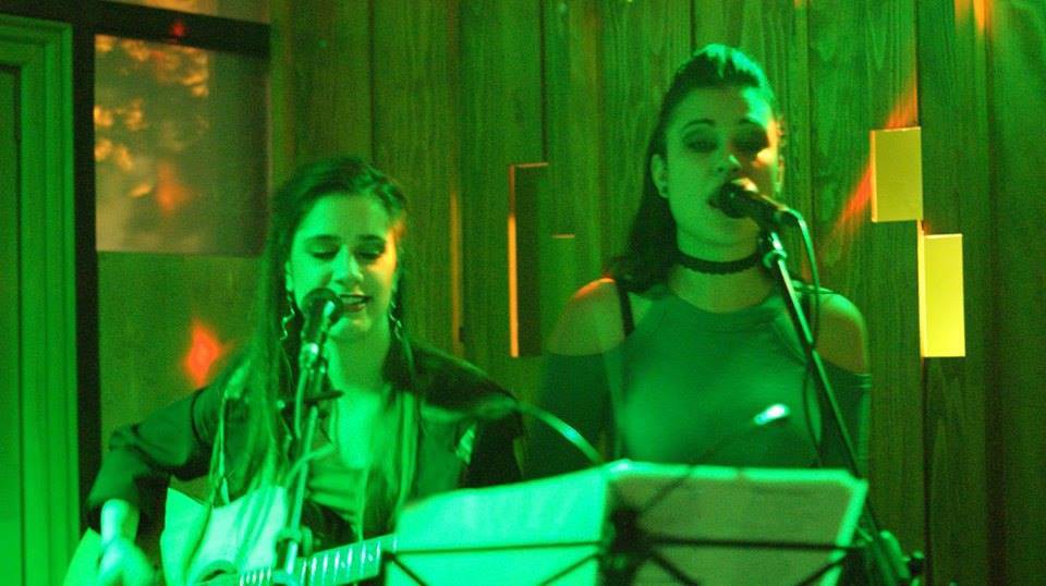 Akustična svirka: Višnja & Dunja