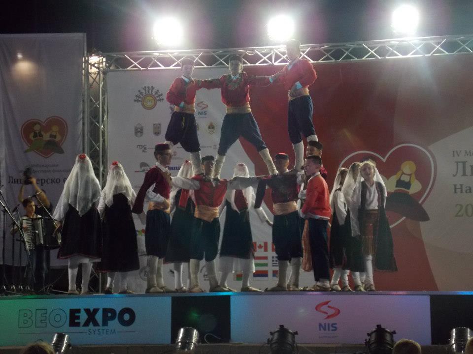 I Bog stvori ritam...