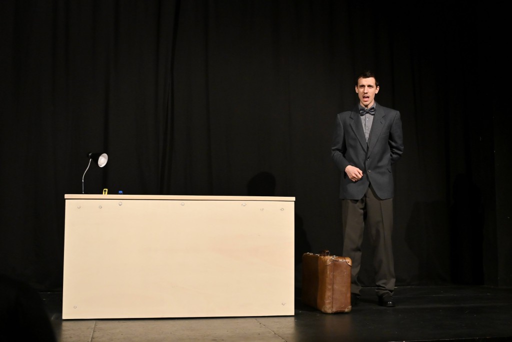 Előadás gyerekeknek: LÁZÁRERVINÖSSZES