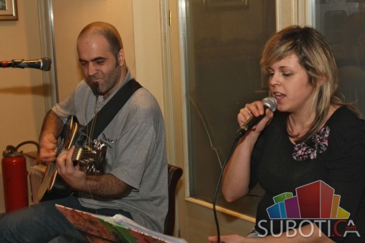 Acoustic night - Milan,Jelena & prijatelji