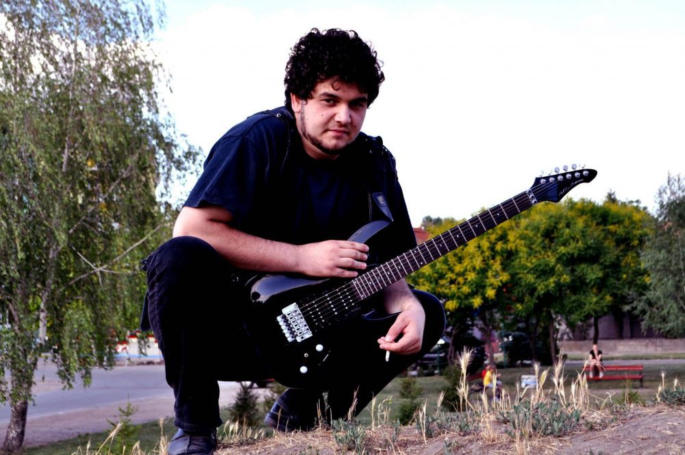 ANDREJ ADEMI unplugged