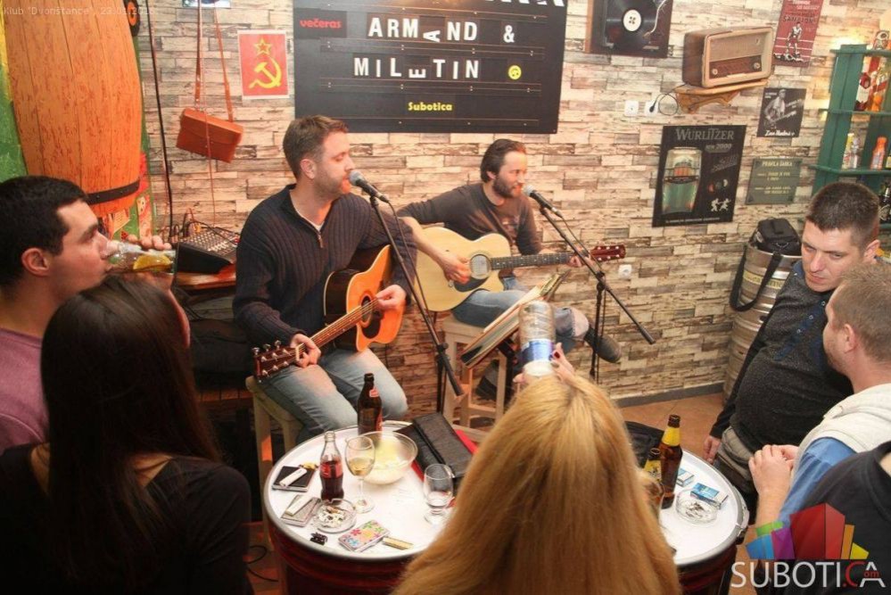 Akustična svirka: Armand i Miletin
