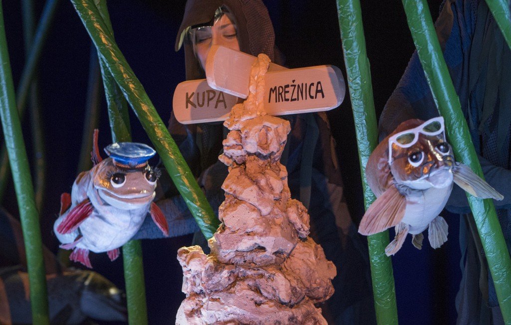 Predstava za decu: "Na tragu"