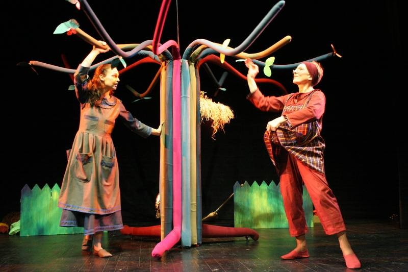 Teatar u pelenama: „Drvence”