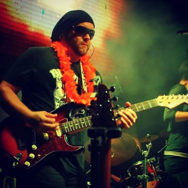 Akustična svirka: Igor Mihaljev