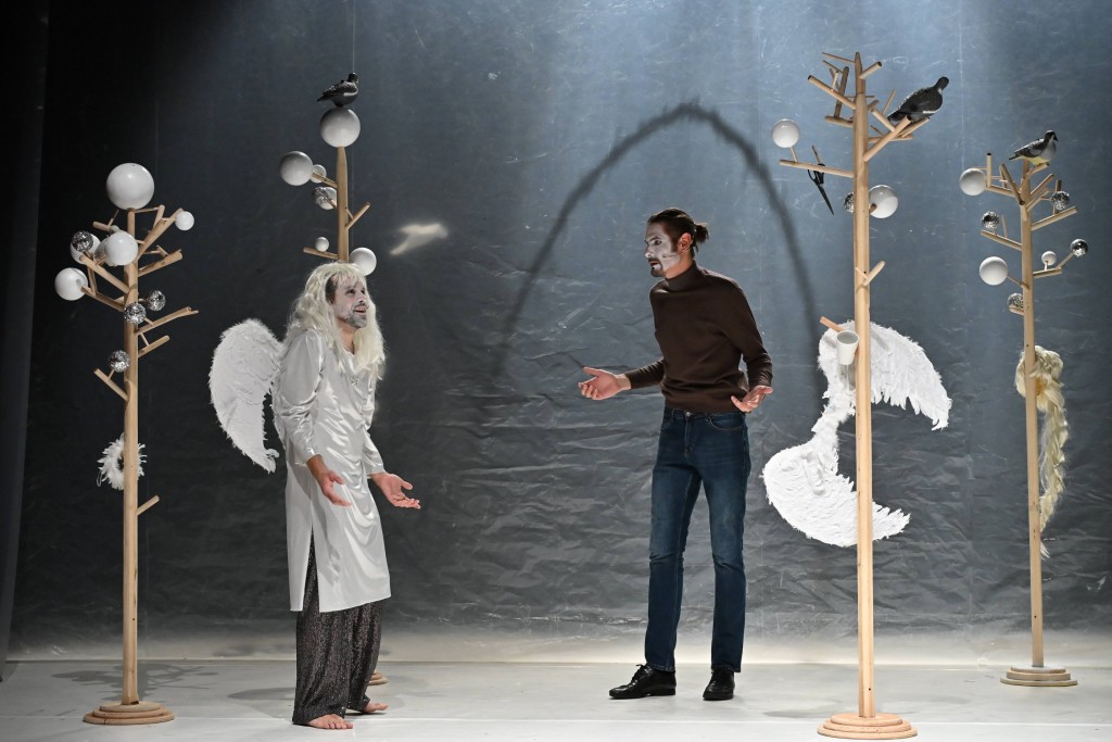 Anđeli među krošnjama