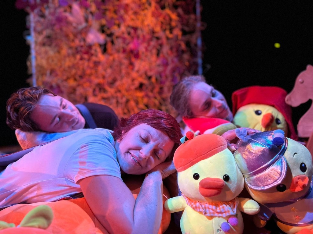 Teatar u pelenama: “Čarobne reči” // Pelenkás színház: “Varázsszavak”