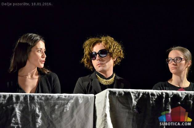 Kiš teatar: Predstava: Avgust u okrugu Osejdž