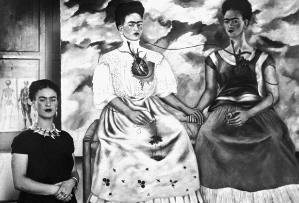 Iza ogledala : o životu i umetnosti Fride Kalo