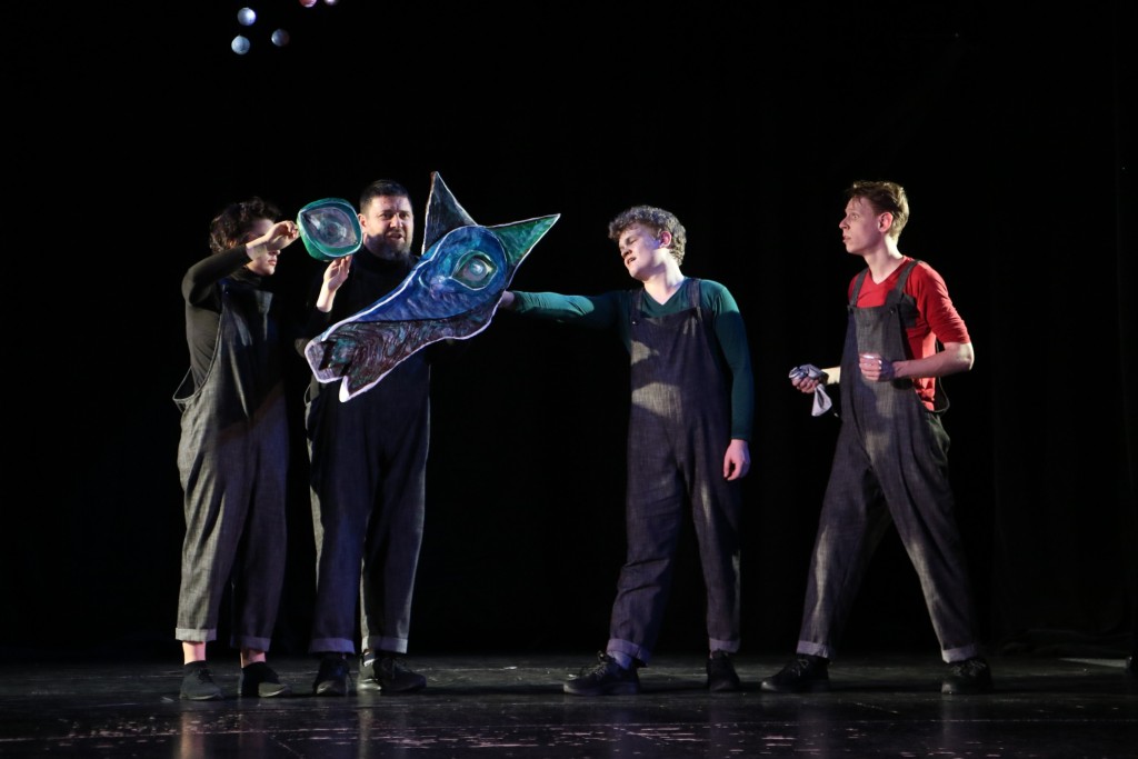 Dečija predstava: Iza brda, preko brega