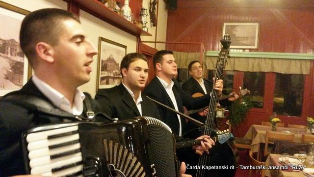 Subotom uz tamburaše