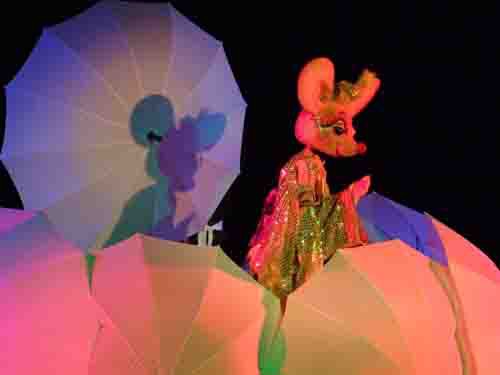 Predstava: "Mi-ši-ko i Mi-ši-san"