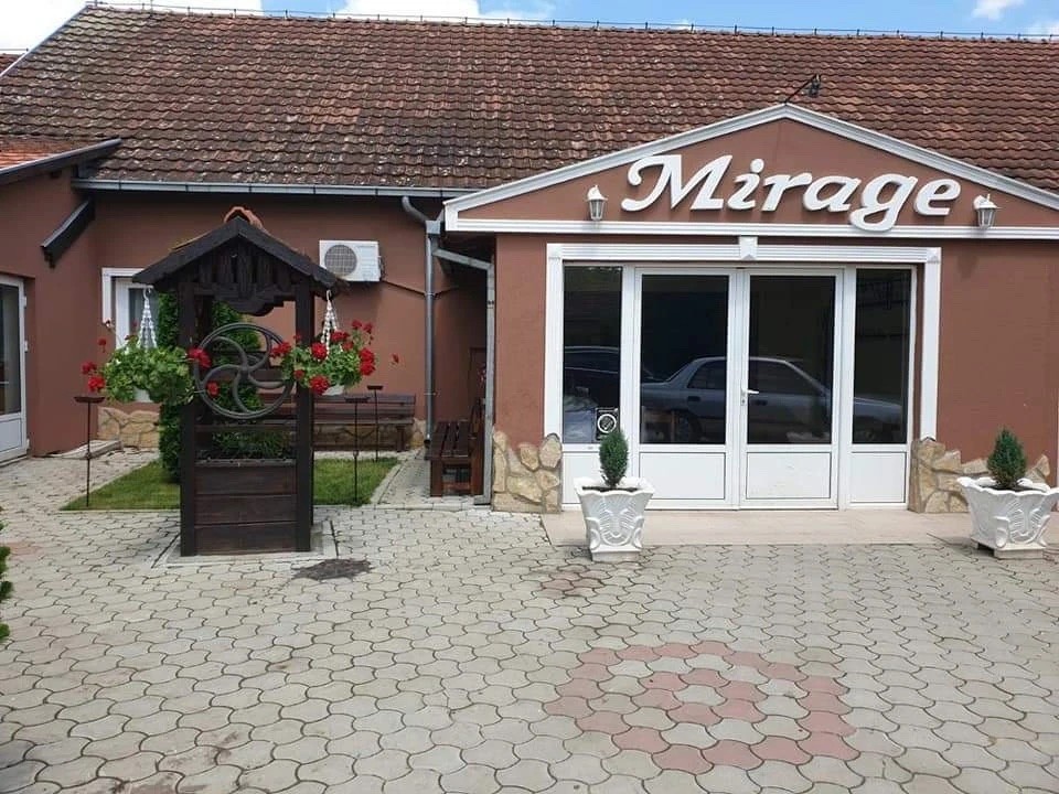 Doček Nove godine u sali Mirage