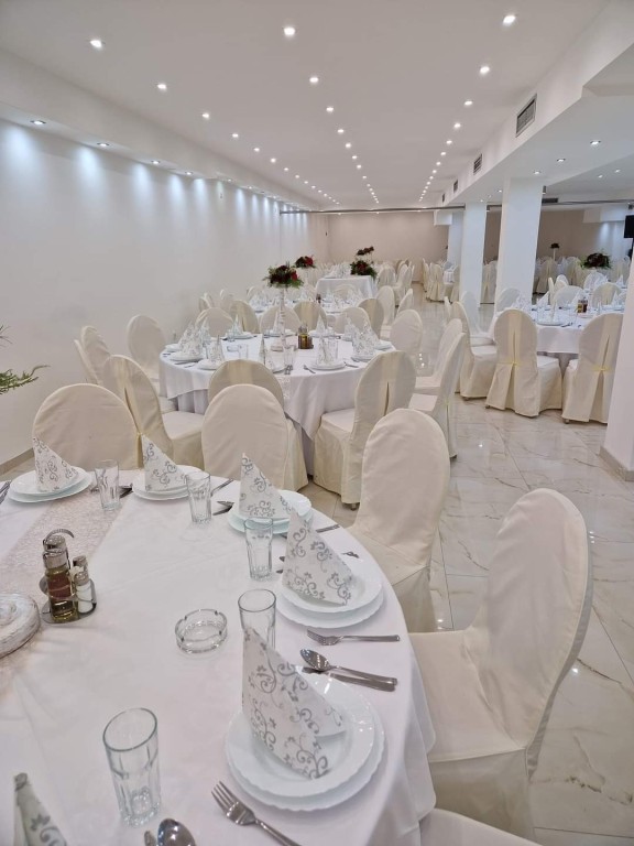 Doček Nove godine u Sali "Dukat"