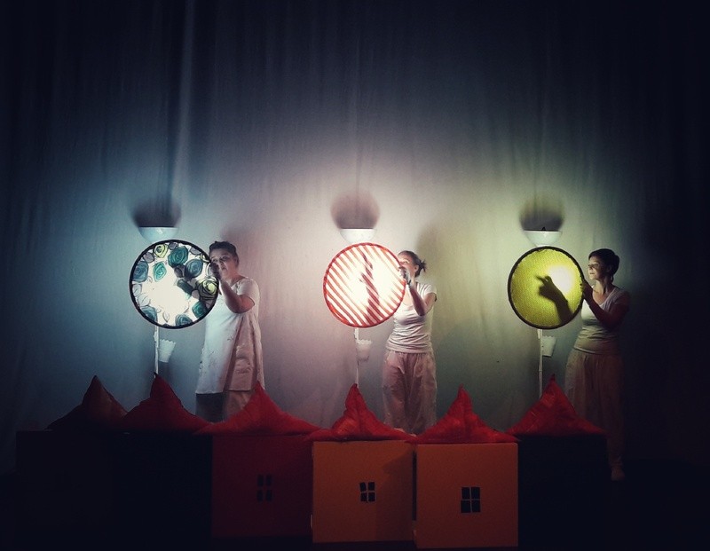 Teatar u pelenama: "Malena" / Pelenkás Színház: "Kicsi vagyok én"