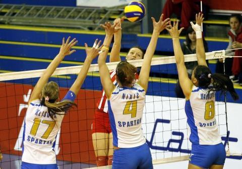Odbojka: ŽOK "Spartak NIS" - ŽOK "Klek"