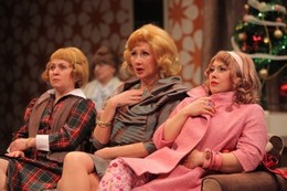 Predstava: Nyolc nő