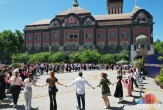 Valcerom ispratili srednjoškolske dane: Maturanti plesali u centru grada