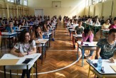 Osmaci polažu malu maturu, danas rešavali test iz maternjeg jezika