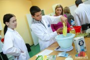 Kuvanje sa decom povodom Evropskog dana pravilne ishrane u Hemijsko-tehnološkoj školi