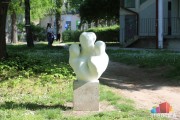 Skulptura "Grupa" ponovo ispred Dečjeg dispanzera