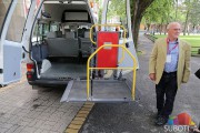 Donirano specijalno vozilo namenjeno za prevoz osoba sa invaliditetom