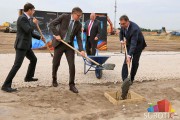 Premijer na polaganju kamena temeljca za novi pogon fabrike "Continental"
