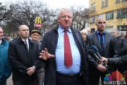 Vojislav Šešelj razgovarao sa građanima Subotice