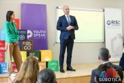 Konferencija „Youth Speak Forum“ na temu "izrazi svoju viziju bolje budućnosti"