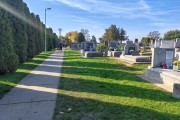 Groblja uređena pred verske praznike – apel građanima da ih posete tokom nedelje