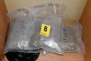 Tri osobe uhapšene zbog neovlašćene proizvodnje i prodaje narkotika