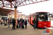 U Suboticu svakodnevno stiže između pet i osam autobusa sa Kosova