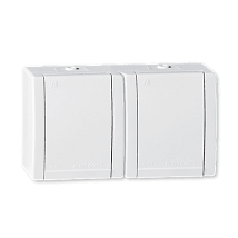 POWER Prikljucnica dvopolna dvostruka polik. premostena be