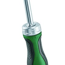 Bosch odvrtač sa čegrtaljkom