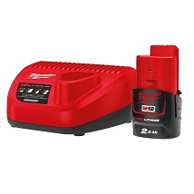 Milwaukee Set baterija 2Ah + punjač