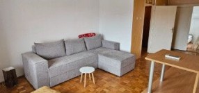 Trg Cara Jovana Nenada 10