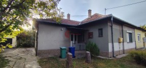 Kertvaroš