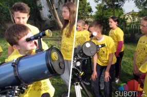 Osnovci otkrivali tajne astronomije
