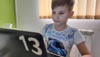 Osigurajte budućnost Vaše dece uz "Logiscool": Besplatan čas programiranja
