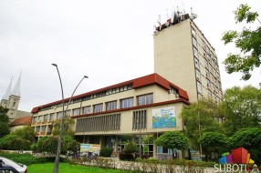 Tribina radničkih i građanskih asocijacija večeras na Otvorenom univerzitetu
