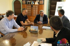 Pokrajina obezbedila sredstva za renoviranje košarkaškog terena u OŠ "Kizur Ištvan"