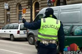 Vozio kamion sa preko 2 promila alkohola u sebi, isključen iz saobraćaja i priveden na trežnjenje