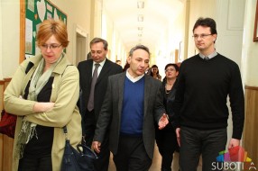 Ministar Verbić posetio Hemijsko-tehnološku školu