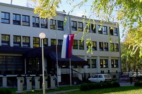 Usvojili program, pa ga izigravaju