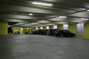 Spratna garaža na Prozivki