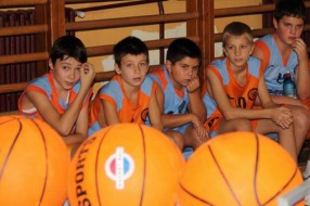 "Trojka iz bloka" za šestočlanu porodicu