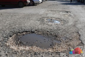Uređenje parkinga kod Hale sportova konačno došlo na red